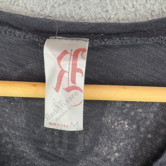 Vtg Rock & Rose Womens V-Neck Graphic T-Shirt Black Emo Grunge Y2k Medium - Picture 2 of 8